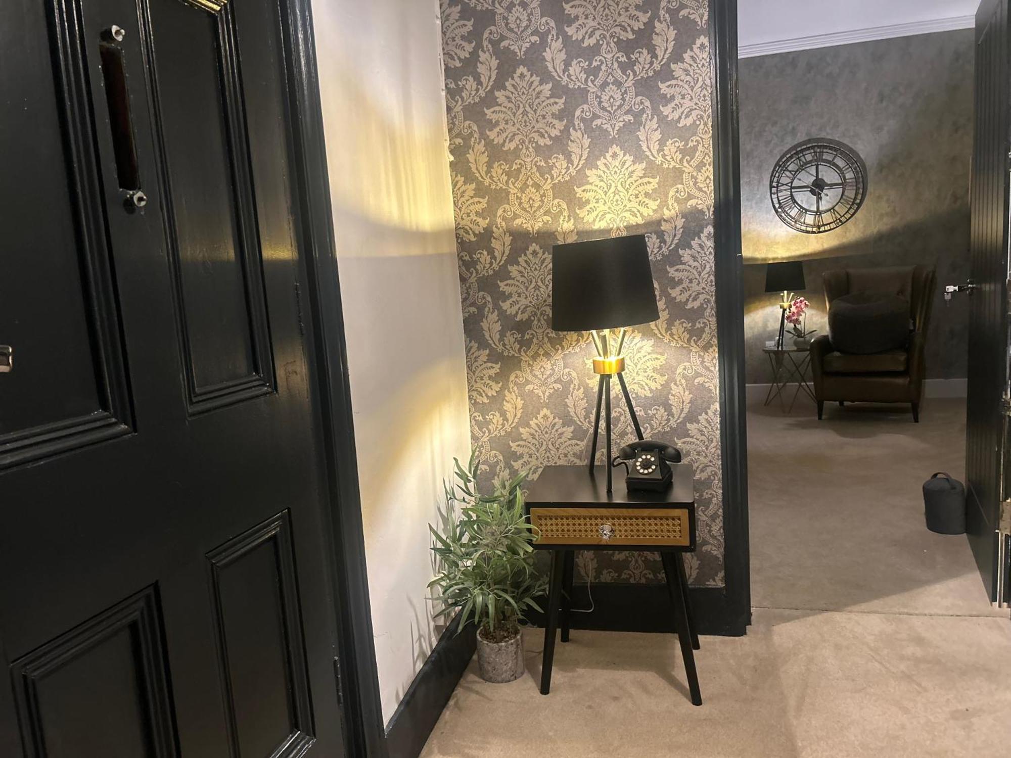 Park View Is A Beautiful Whole Entire House Close To Town Centre, Sleeps 8 In 4 Rooms, 2 Doubles And 4 Single Beds With 2 Shower Rooms, Available For Holidays, Insurance Stays, Trades People, Contractors, Pets Welcome Wisbech Exterior foto