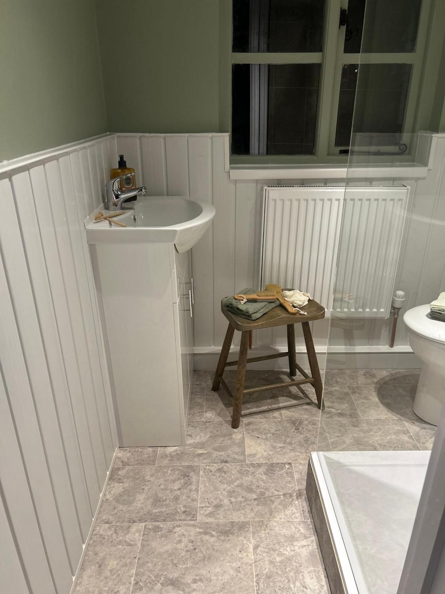 Park View Is A Beautiful Whole Entire House Close To Town Centre, Sleeps 8 In 4 Rooms, 2 Doubles And 4 Single Beds With 2 Shower Rooms, Available For Holidays, Insurance Stays, Trades People, Contractors, Pets Welcome Wisbech Exterior foto